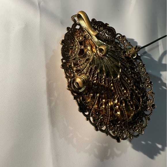 💎✨ Vintage Victorian-Inspired Portrait Brooch / Pendant Necklace ✨💎 - Picture 5 of 9